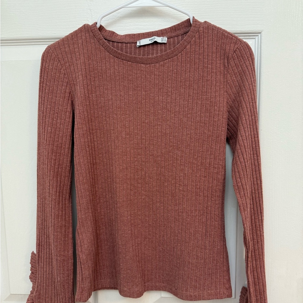 Elegant Women's Sweater Collection - Black, Cream, Pink - Picture 2 of 14
